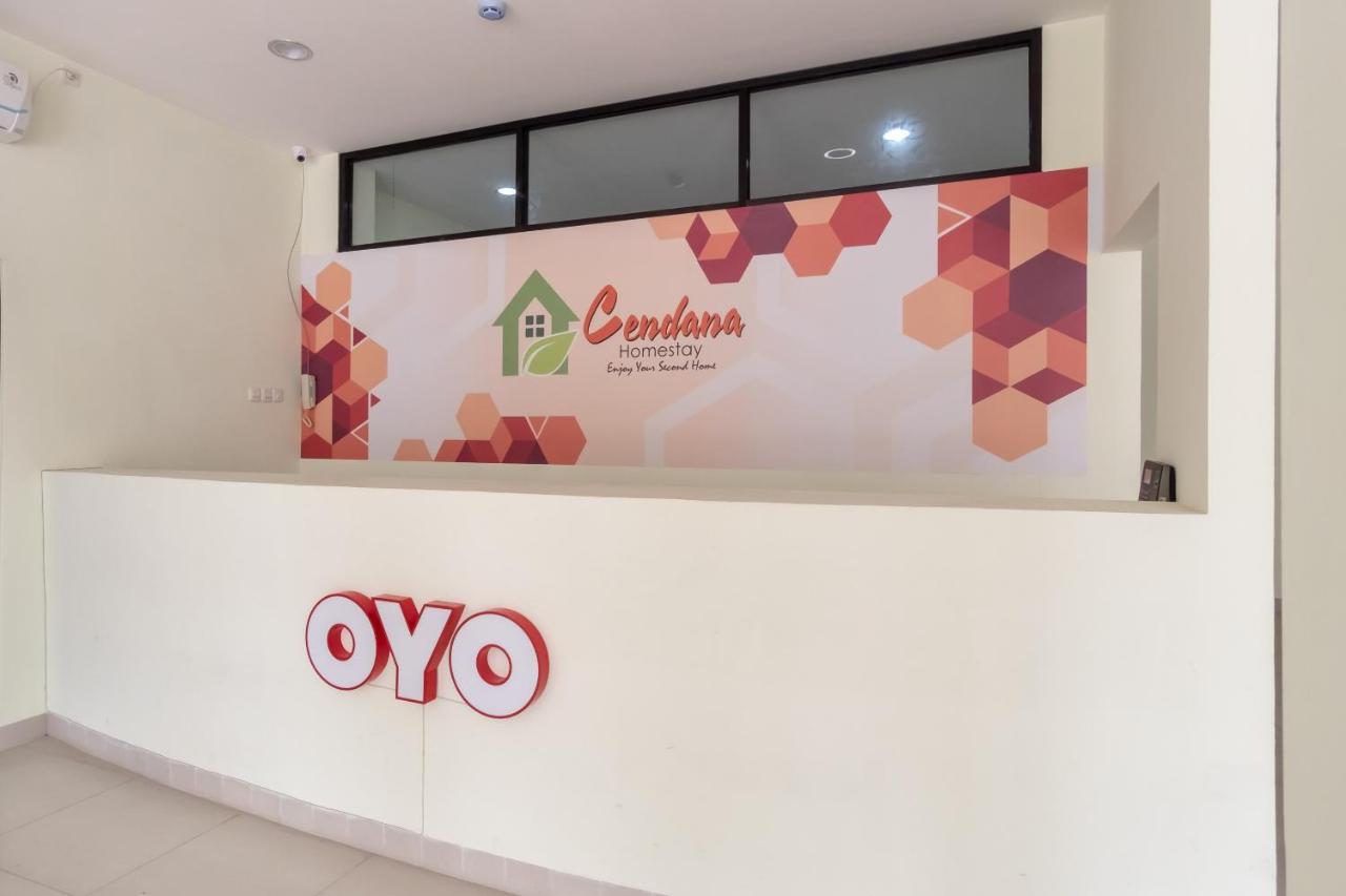 Oyo1940岑达纳伊斯兰家庭旅馆 棉兰 外观 照片